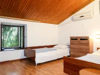 Delfar Hotels near Lošinj