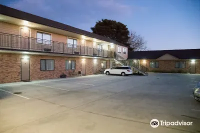 Arena Court Motel Hotels in Whitiora