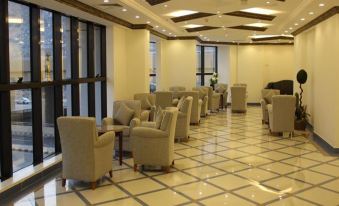 OYO 330 Reefaf Alhayat Hotel