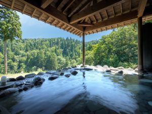 Ginzan Onsen Taki to Soba no Yado Takimikan