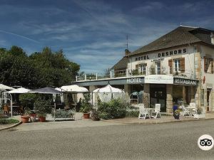 Logis Hôtel Deshors Foujanet