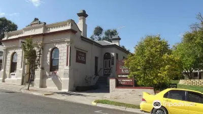 Colonial Bank Motel Các khách sạn ở Omeo