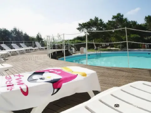 Club Esse Roccaruja Hôtels à : 