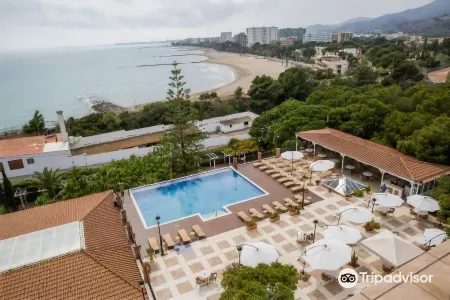 Palasiet Wellness Clinic&Thalasso 4 Sup Отели рядом с достопримечательностью «Sequia Parra»