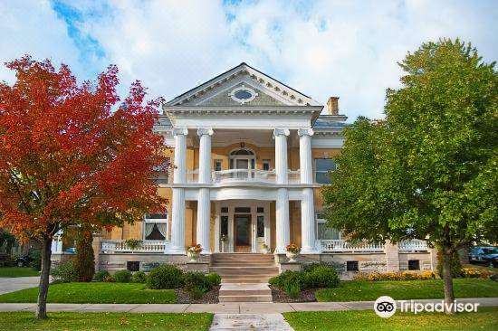 Cartier Mansion Bed and Breakfast Room 