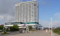 Hotel Neptun Отели рядом с достопримечательностью «Ostseebad Warnemunde»