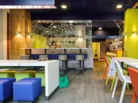 Ibis Budget Bordeaux le Lac Hotels near Bordeaux-Lac