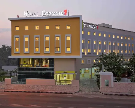 Holiday Inn Express Pune Pimpri Hotels in Pimpri