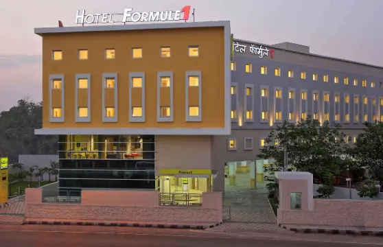 浦那賓布里智選假日酒店