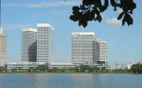 Melia Yangon Hotels in der Nähe von British Embassy