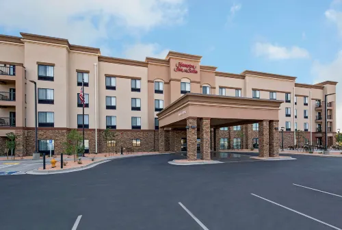 Hampton Inn & Suites Page - Lake Powell - parking