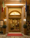 Hotel Napoleon Hotels near Parco archeologico di via Campo Farnia