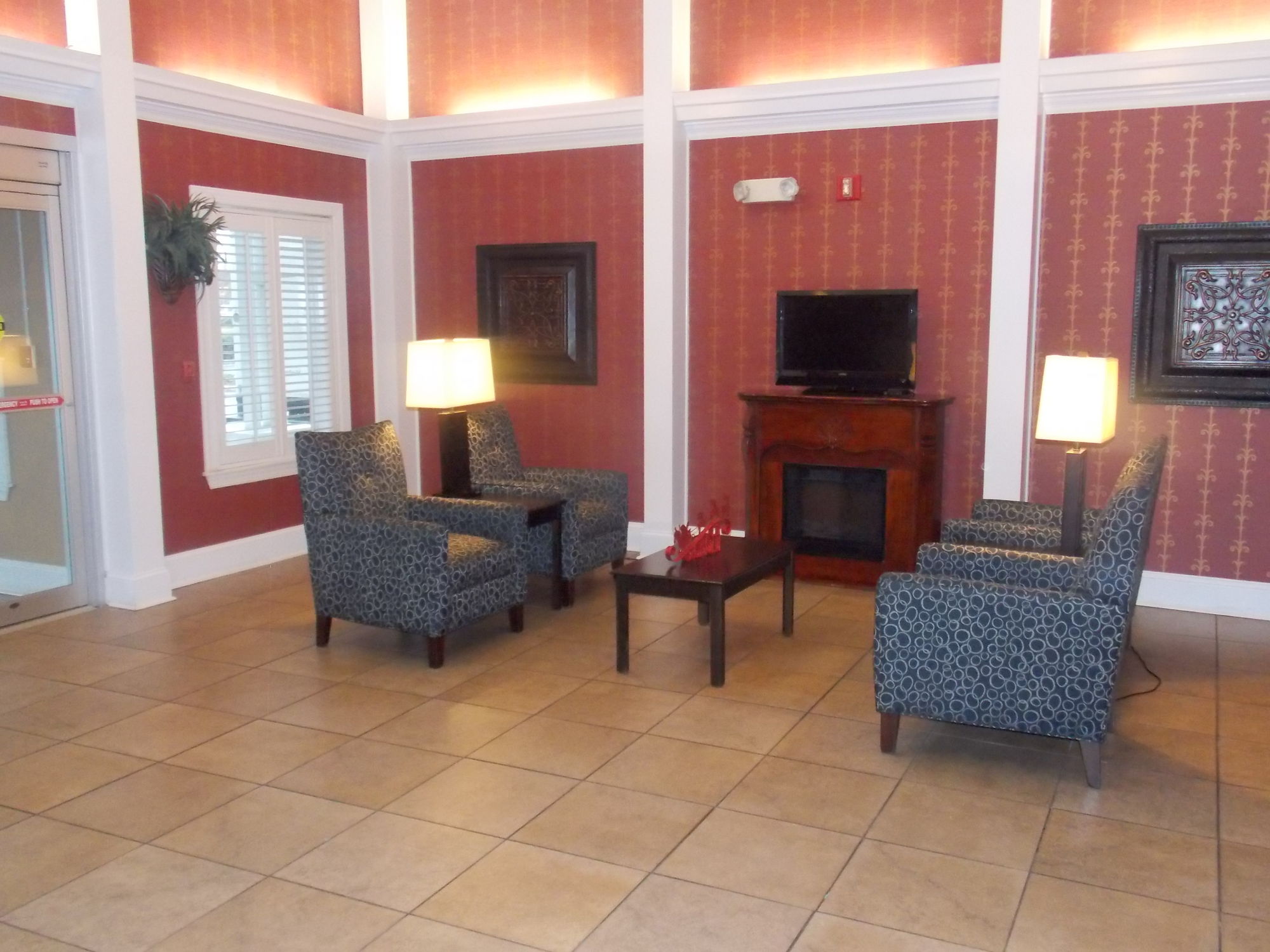 Decatur Inn & Suites