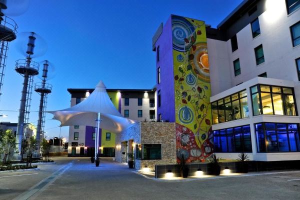 凡尔德开普敦机场酒店