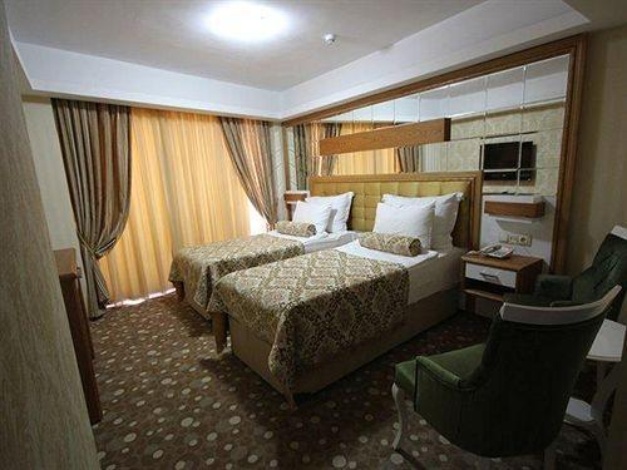 Grand Corner Boutique Hotel