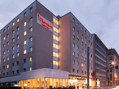 Mercure Hotel Berlin City Hotel dekat Kollwitzplatz