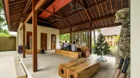 Qunci Villas Resort