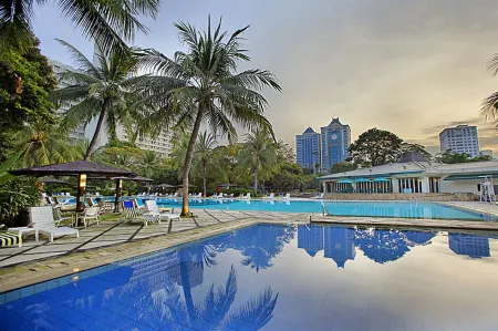 Hotel Borobudur Jakarta Отели рядом с достопримечательностью «Мечеть Истикляль»