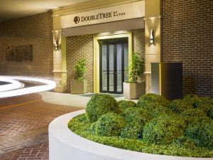 DoubleTree by Hilton Hotel Savannah Historic District