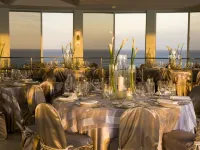 Pier Sixty-Six Hotels near Las Olas