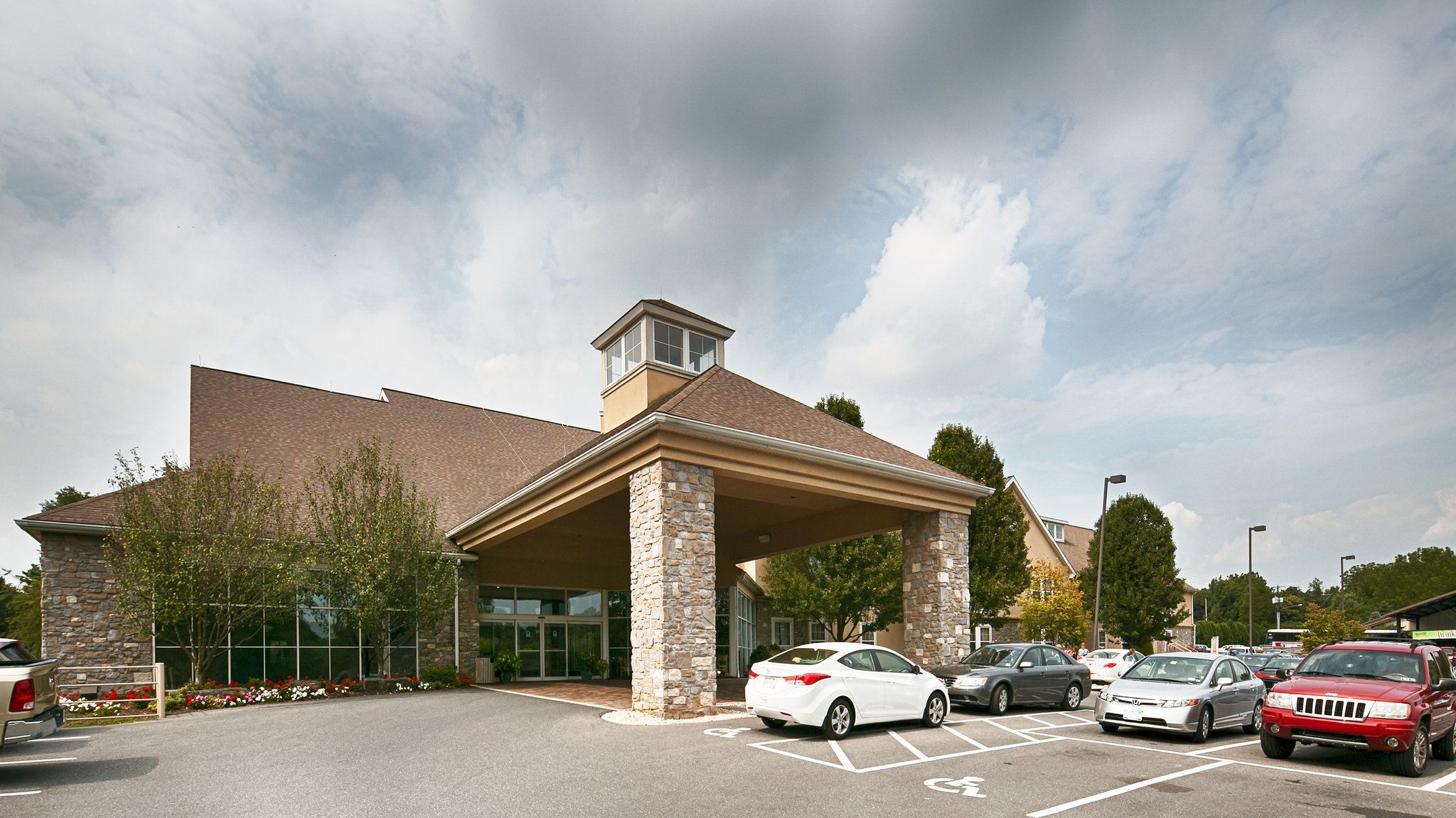 Best Western Plus Revere Inn & Suites