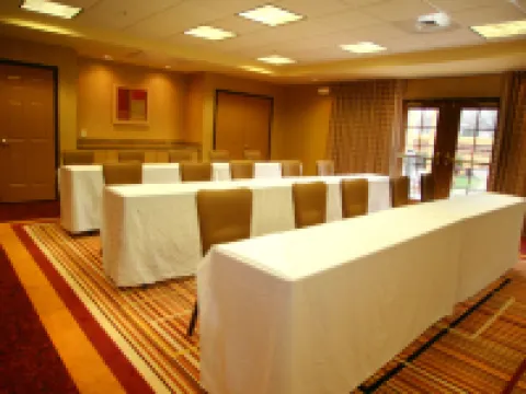 La Quinta Inn & Suites by Wyndham Dallas Plano West Hotels in Plano