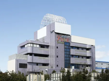 Hotel Fine Garden Gifu Отели рядом со станцией JR Unuma station