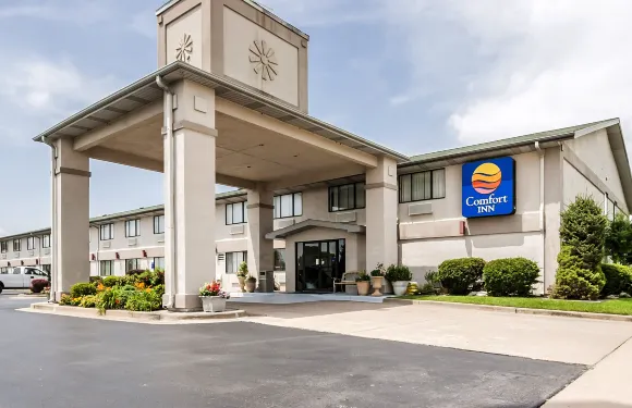 品質酒店奧扎克-斯普林菲爾德南