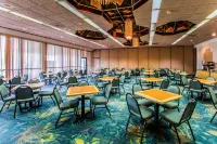 Beachside Hotel & Suites