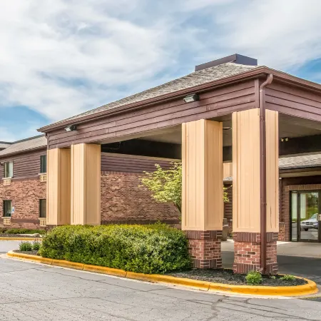 AmericInn by Wyndham Holland MI
