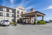 Quality Inn & Suites Hotels in Guymon