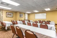 Comfort Suites at the University Hotels in Red Hill