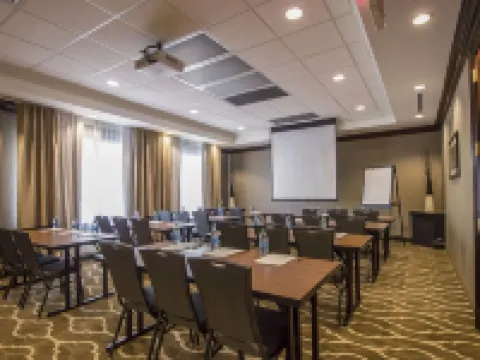 Comfort Suites at Woodbridge Hoteles en Avenel