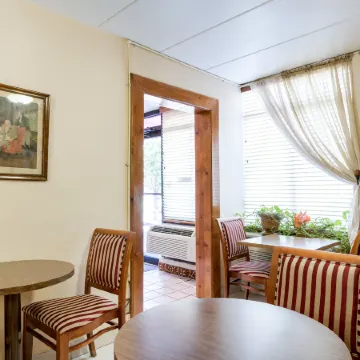 Days Inn by Wyndham Winchester