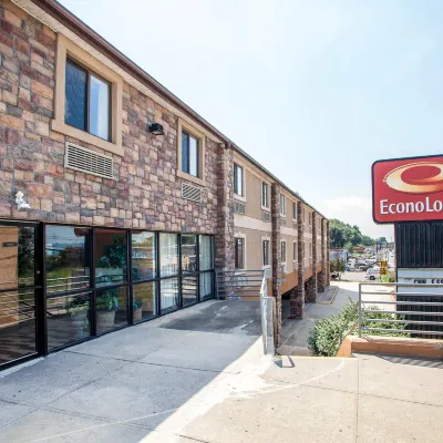 Days Inn by Wyndham Jersey City / NYC Area Hotels near Journal Square Green Market