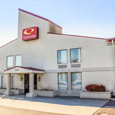 Econo Lodge Burlington I-40