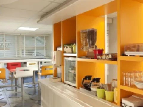 Kyriad ECO - Suresnes - La Défense Hotels in Hauts-de-Seine