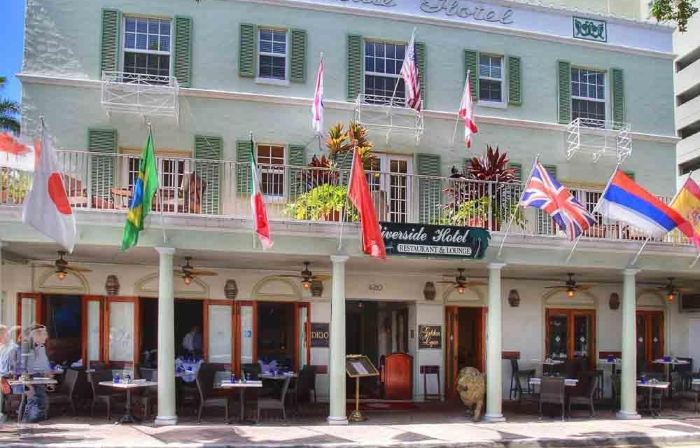 Riverside Hotel