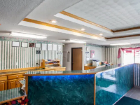 Super 8 by Wyndham Sweet Springs Hotels in Saline County