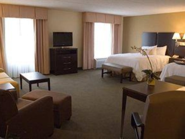 Hampton Inn & Suites Lino Lakes