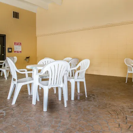 Capital O Travelers Inn Lawton Fort Sill