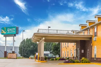 Quality Inn & Suites Chesterfield Village Hotels in Springfield