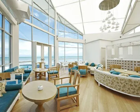 アビリオン ポート ディクソン ポート・ディクソンのホテル