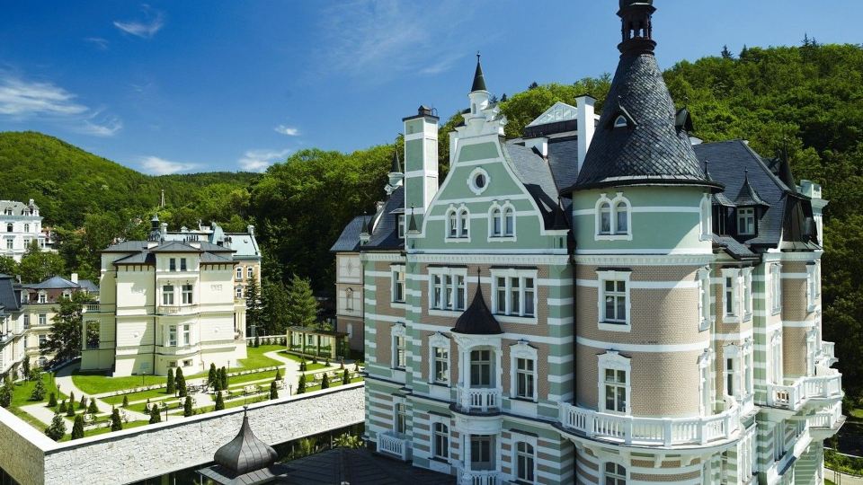 Savoy Westend Hotel