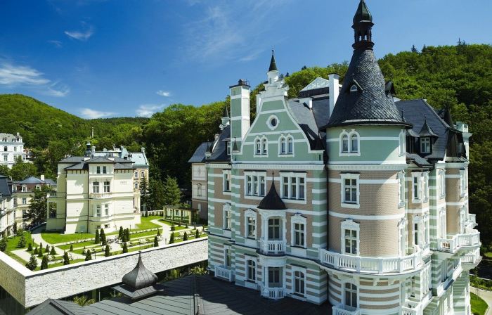 Savoy Westend Hotel