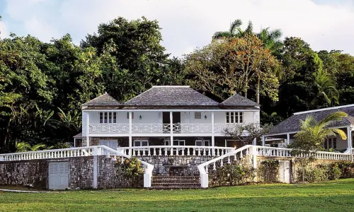 Round Hill Hotel & Villas