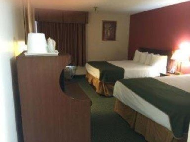 Days Inn & Suites by Wyndham Mt Pleasant