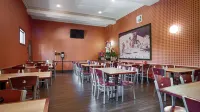 斯託瓦爾貝斯特韋斯特優質酒店 - 早餐