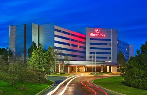 底特律諾維喜來登酒店