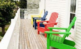 Dolan's Inn & Suites - Housity